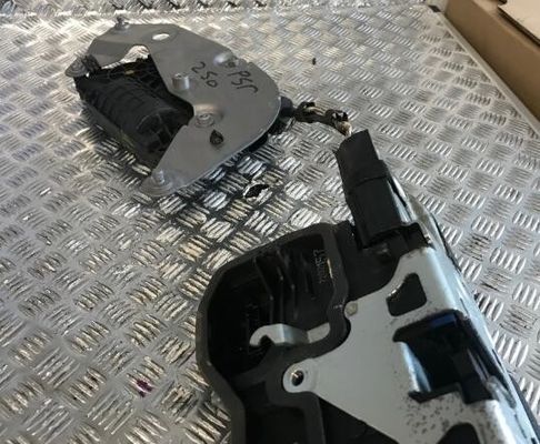 Nissan Lannia Bluebird 2016-2017 Automatic Door Lock System Car Suction Doors